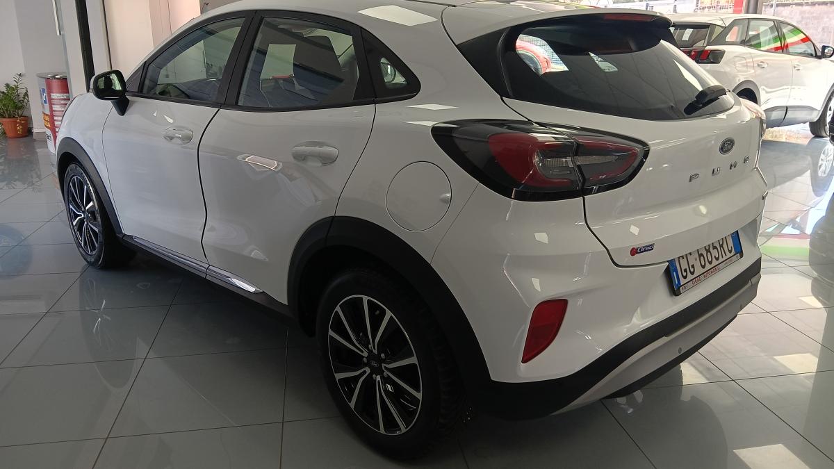Ford Puma 1.0 EcoBoost Hybrid 125 CV Titanium